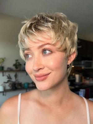 Lina Small | Synthetic Wig (Basic Cap)